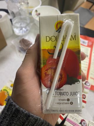 도이캄 착즙 완숙 토마토 200ml 12팩 무설탕 태국왕실 기내식주스 — 5점을 준 리뷰어가 2021년 2월 올린 사용 사진