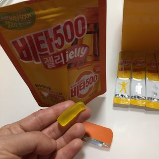 광동생활건강 [광동] 비타500데일리스틱 70포+쇼핑백+구미3개 — 5점을 준 리뷰어가 2021년 12월 올린 사용 사진