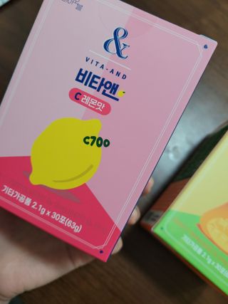 비타앤C 레몬맛, 망고맛 — 5점을 준 리뷰어가 2021년 4월 올린 사용 사진