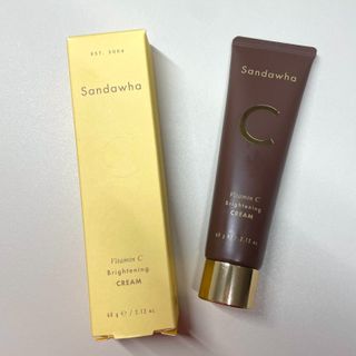 산다화 비타민C 화이트닝 크림 — 3.5점을 준 리뷰어가 2023년 10월 올린 사용 사진