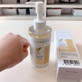 랑벨 내츄럴 딥 클렌징 오일 200ml (저자극 약산성 천연 클렌징) — 4.5점을 준 리뷰어가 2022년 10월 올린 사용 사진