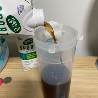셀렉스스포츠 셀렉스 스포츠 웨이 프로틴 복숭아_ 330ml x 12팩 — 4.5점을 준 리뷰어가 2021년 4월 올린 사용 사진