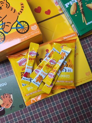 광동생활건강 [광동] 비타500데일리스틱  ★빼빼로데이★ 30포+70포+ 뚱랑이스티커+빼빼로+쇼핑백 — 5점을 준 리뷰어가 2022년 11월 올린 사용 사진