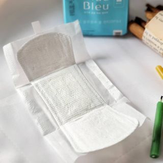 블루블루 유기농 순면 커버 생리대 — 5점을 준 리뷰어가 2021년 2월 올린 사용 사진