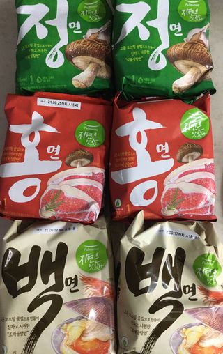 [풀무원] 자연은맛있다 정면, 백면, 홍면  세트 — 5점을 준 리뷰어가 2021년 4월 올린 사용 사진