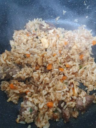 한성기업 무볼레 왕건더기 볶음밥 갈릭스테이크 — 5점을 준 리뷰어가 2021년 10월 올린 사용 사진