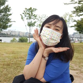 [숨그림] 덴탈마스크 짱구 우리아이 그리고 내가 쓰는 믿을수있는 케릭터 마스크 — 4점을 준 리뷰어가 2021년 10월 올린 사용 사진