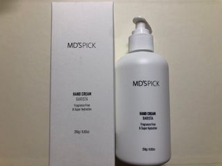 엠디스픽 무향 바리스타 핸드크림 대용량 250g — 3.5점을 준 리뷰어가 2022년 11월 올린 사용 사진