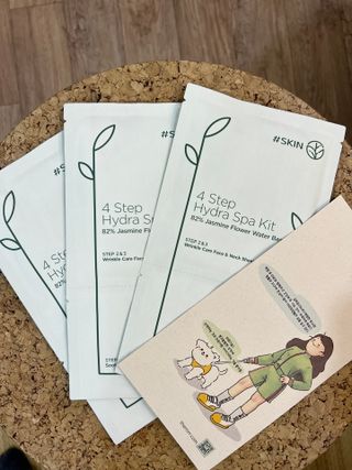 태그스킨 4스텝 주름개선 피부미백 영양 마스크팩 3개 세트(최신버전) — 4.5점을 준 리뷰어가 2022년 3월 올린 사용 사진