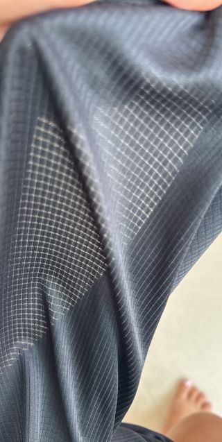 다운블로우 [구매평]🎈남자 아이스 반팔 레깅스 투인원 3부 쇼츠 세트 KWW 1000 — 3.5점을 준 리뷰어가 2025년 8월 올린 사용 사진