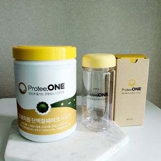 프로티원 단백질쉐이크 녹차맛 2주분 1통+보틀 — 5점을 준 리뷰어가 2021년 8월 올린 사용 사진