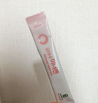 [모마네] 이너뷰티 히알루론산 비오틴 코큐텐 저분자피쉬콜라겐 - 3 g 30포 ★석류맛 — 4점을 준 리뷰어가 2021년 12월 올린 사용 사진