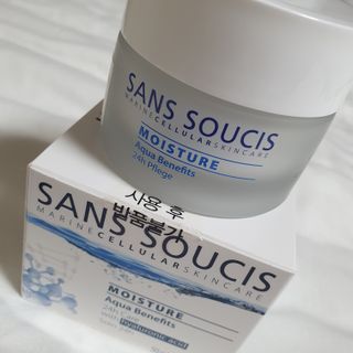 산수시 아쿠아 베네핏 24h 수부지 물광 속건조 수분크림 50ml — 4.5점을 준 리뷰어가 2021년 6월 올린 사용 사진