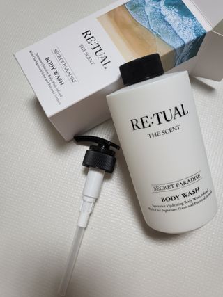 레츄얼 더 센트 바디워시 시크릿 파라다이스(500ml) — 5점을 준 리뷰어가 2022년 7월 올린 사용 사진