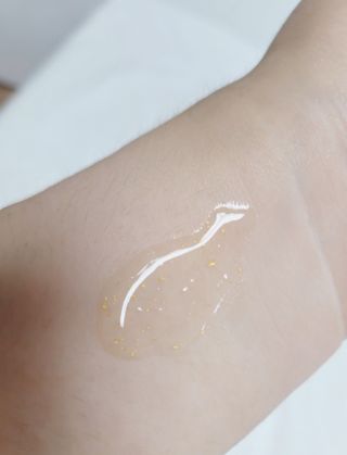 아이앤립 / EYENLIP 아이앤립 24K 골드 N 펩타이드 앰플 크림 — 5점을 준 리뷰어가 2021년 4월 올린 사용 사진