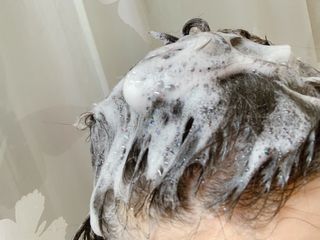 디어 유산균 앤 콜라겐 샴푸 — 5점을 준 리뷰어가 2021년 2월 올린 사용 사진
