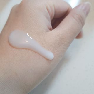 리더스코스메틱 리더스 카밍 바이오틱스 에센스 워터 — 5점을 준 리뷰어가 2021년 8월 올린 사용 사진