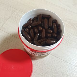 Swisse 스위스 고함량 프로폴리스 2,000mg 210정 — 5점을 준 리뷰어가 2021년 11월 올린 사용 사진