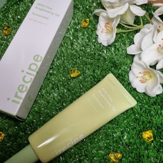 아이레시피 마일드시카 브라이트닝 업 선스크린 SPF50+ PA++++ — 5점을 준 리뷰어가 2023년 6월 올린 사용 사진
