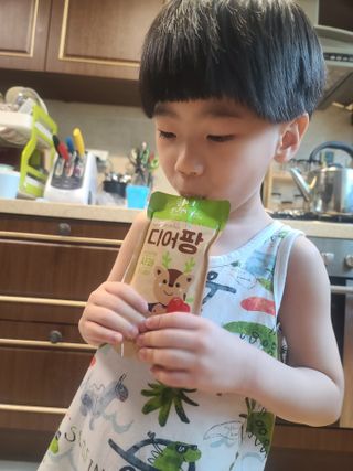 [몸엔용] 우리 아이 건강간식, 달콤한 녹용곤약젤리 디어팡 4종 — 5점을 준 리뷰어가 2021년 8월 올린 사용 사진