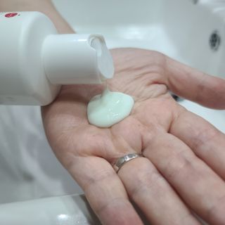 안티닷프로 두피케어 샴푸 — 5점을 준 리뷰어가 2022년 7월 올린 사용 사진