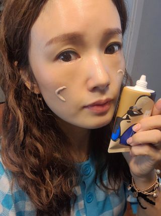 약손명가코스메틱 에오스보떼 블라인드 비비크림 50ml — 4점을 준 리뷰어가 2021년 8월 올린 사용 사진