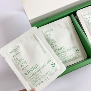 12월 15일 출시, 건강기능식품 브랜드 본리브 나 다운 시작 제품 3종 — 5점을 준 리뷰어가 2021년 2월 올린 사용 사진