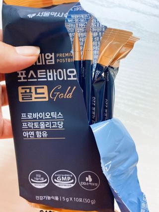 서울약사신협_프리미엄포스트바이오틱스골드_5g x 50포 — 4.5점을 준 리뷰어가 2021년 3월 올린 사용 사진