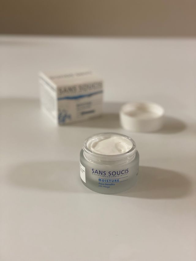 산수시 아쿠아 베네핏 24h 수부지 물광 속건조 수분크림 50ml 리뷰 사진