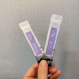 프롬노시베_이너뷰티 올데이 리지 스틱 — 4점을 준 리뷰어가 2021년 3월 올린 사용 사진