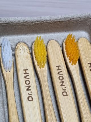 [닥터노아] 마루 대나무 칫솔 콤팩트 & 고체 치약 — 5점을 준 리뷰어가 2022년 7월 올린 사용 사진