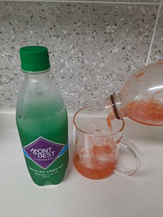 몽베스트 Montbest with Sparkling water Plain 20병 — 5점을 준 리뷰어가 2022년 6월 올린 사용 사진