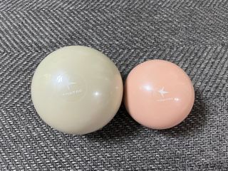 트라택 쿠셔닝 웨이트볼 0.5kg + 1kg SET — 5점을 준 리뷰어가 2022년 4월 올린 사용 사진