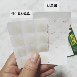 올리브영 엘라밴드 하이드로 도트 스팟패치 12mm, 티트리 — 4점을 준 리뷰어가 2022년 9월 올린 사용 사진