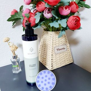 유메이 웰니스 샴푸 + 유메이 스칼프 브러쉬 — 5점을 준 리뷰어가 2021년 12월 올린 사용 사진