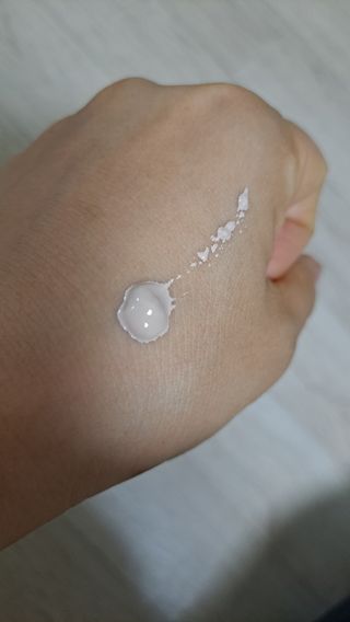 아이앤립 / EYENLIP 아이앤립 루센트 비비크림 2 Color — 5점을 준 리뷰어가 2021년 6월 올린 사용 사진