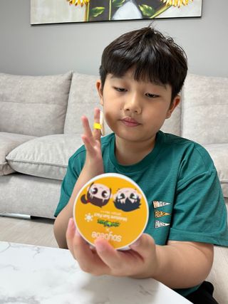 소이베베X신비아파트 모이스쳐 선팩트 SPF50+ PA+++ — 5점을 준 리뷰어가 2023년 5월 올린 사용 사진