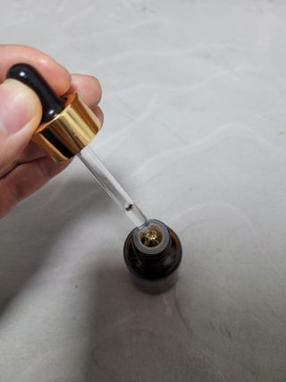 스킨큐어 산다화 비타민c 화이트닝 에센스 30ml — 5점을 준 리뷰어가 2022년 3월 올린 사용 사진