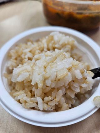 [구매평]양반 동원 양반 100밥 현미밥, 130g, 12개 — 5점을 준 리뷰어가 2025년 4월 올린 사용 사진