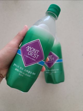 몽베스트 Montbest with Sparkling water Plain 20병 — 5점을 준 리뷰어가 2021년 11월 올린 사용 사진