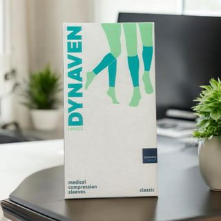 시그바리스 다이나벤 의료용 압박 스타킹 [종아리형] 여름철 다리 붓기 관리 하지정맥류 예방 — 5점을 준 리뷰어가 2024년 8월 올린 사용 사진