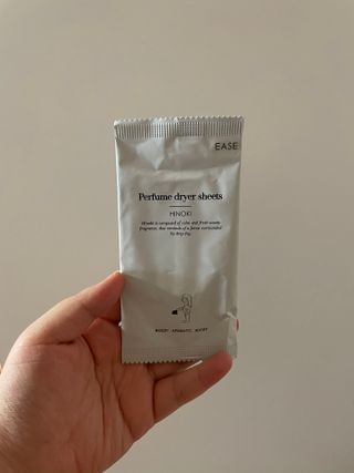 [이즈라이프코스메틱] 퍼퓸 드라이어 시트 히노끼향  or 블랑향 2중 택1 30매 — 3.5점을 준 리뷰어가 2021년 5월 올린 사용 사진