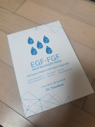Dr.느루벗 느루벗 EGF FGF 스킨 리커버리 마스크 10장 — 5점을 준 리뷰어가 2021년 5월 올린 사용 사진