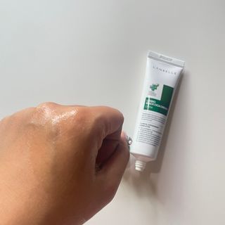 랑벨 랑바이오 블랙 시카 크림 50ml(블랙비 프로폴리스, 시카 4종, 판테놀 10 함유) — 5점을 준 리뷰어가 2022년 5월 올린 사용 사진