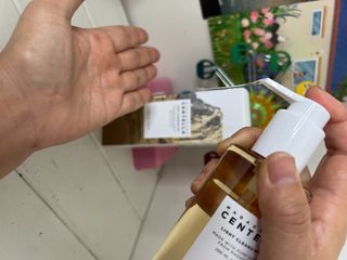 스킨1004 [SKIN1004] 마다가스카르 센텔라 라이트 클렌징 오일 200ml — 5점을 준 리뷰어가 2024년 7월 올린 사용 사진