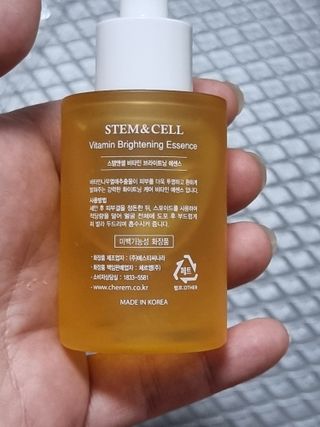 체르엠 스템앤셀 비타민 브라이트닝 에센스 30ml 1개 — 5점을 준 리뷰어가 2021년 10월 올린 사용 사진