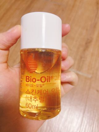 바이오오일 [바이오-오일] 스킨케어 오일 내추럴 60ml — 5점을 준 리뷰어가 2021년 5월 올린 사용 사진