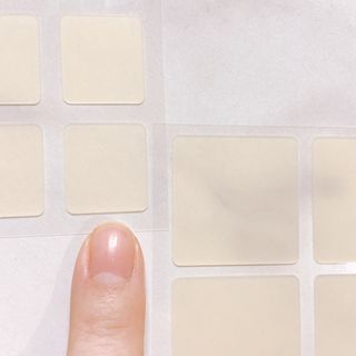 [큐어반H 커팅] 간편하게 떼서 쓰는 자외선차단 습윤밴드 (1팩/30매입) — 5점을 준 리뷰어가 2022년 11월 올린 사용 사진