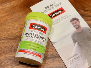 Swisse 스위스 고함량 밀크씨슬 35,000mg 60정 — 5점을 준 리뷰어가 2021년 11월 올린 사용 사진