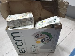 이롬 erom 황성주박사의 국산콩 두유 검은콩과 17곡 — 5점을 준 리뷰어가 2020년 12월 올린 사용 사진